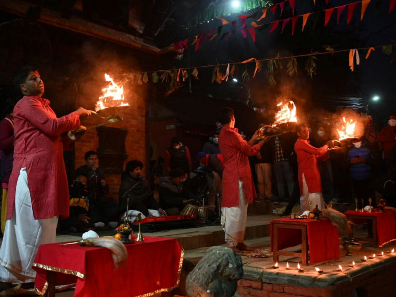 पनौती त्रिवेणी धाममा गंगा आरती (फोटो फिचर)